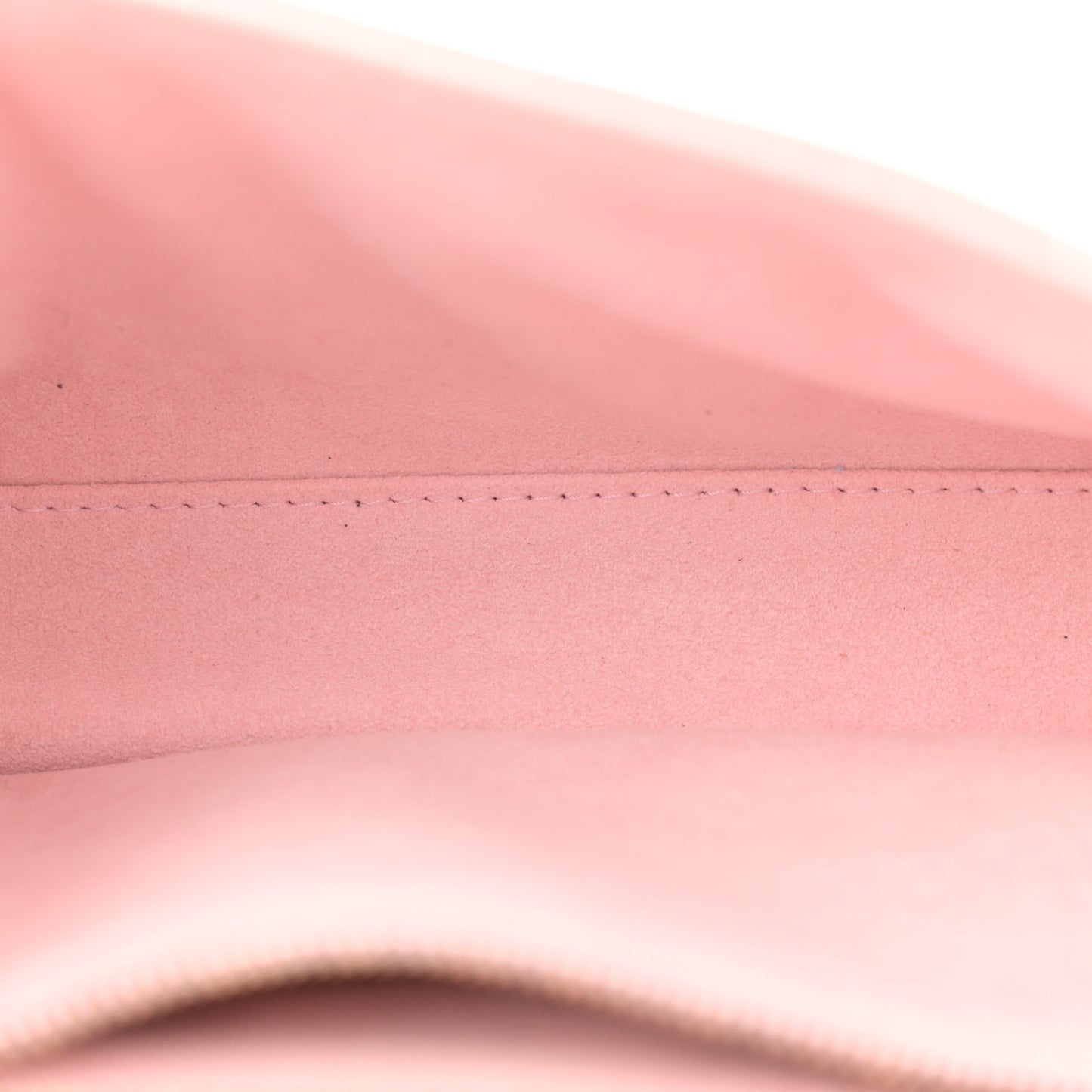 Calfskin New Wave Chain MM NM  Rose Ballerine