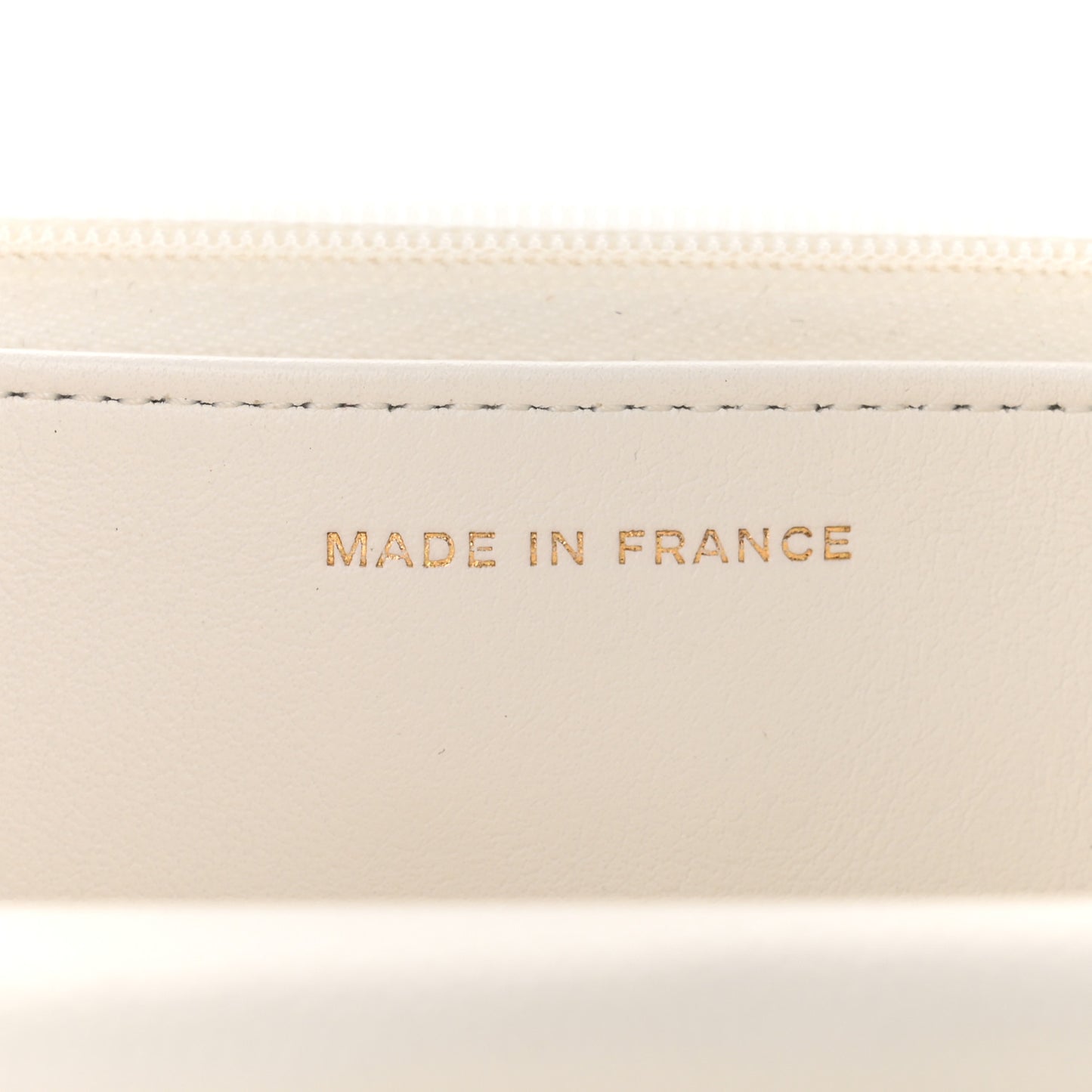 Caviar Quilted Wallet On Chain WOC White