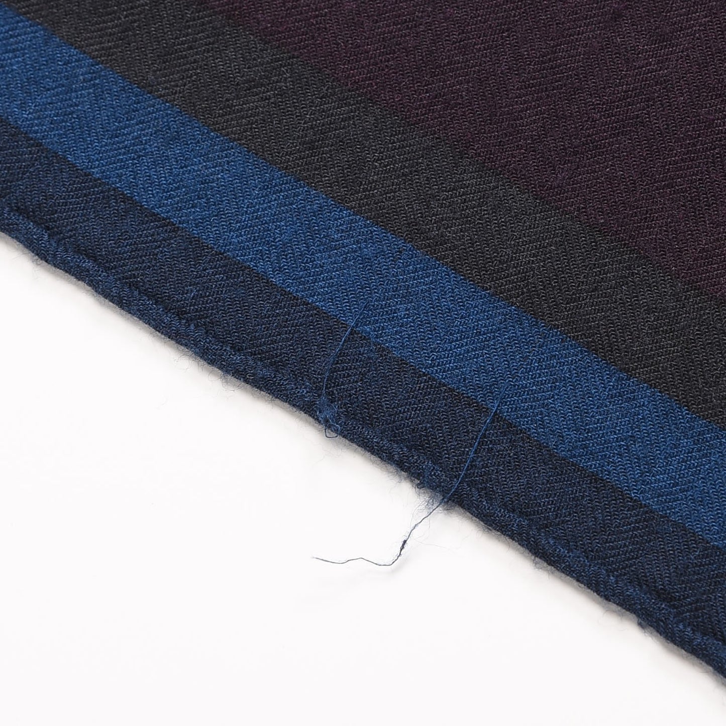 Cashmere Silk Cavalleria D'Etriers Shawl 140 Bleu Violet Parme