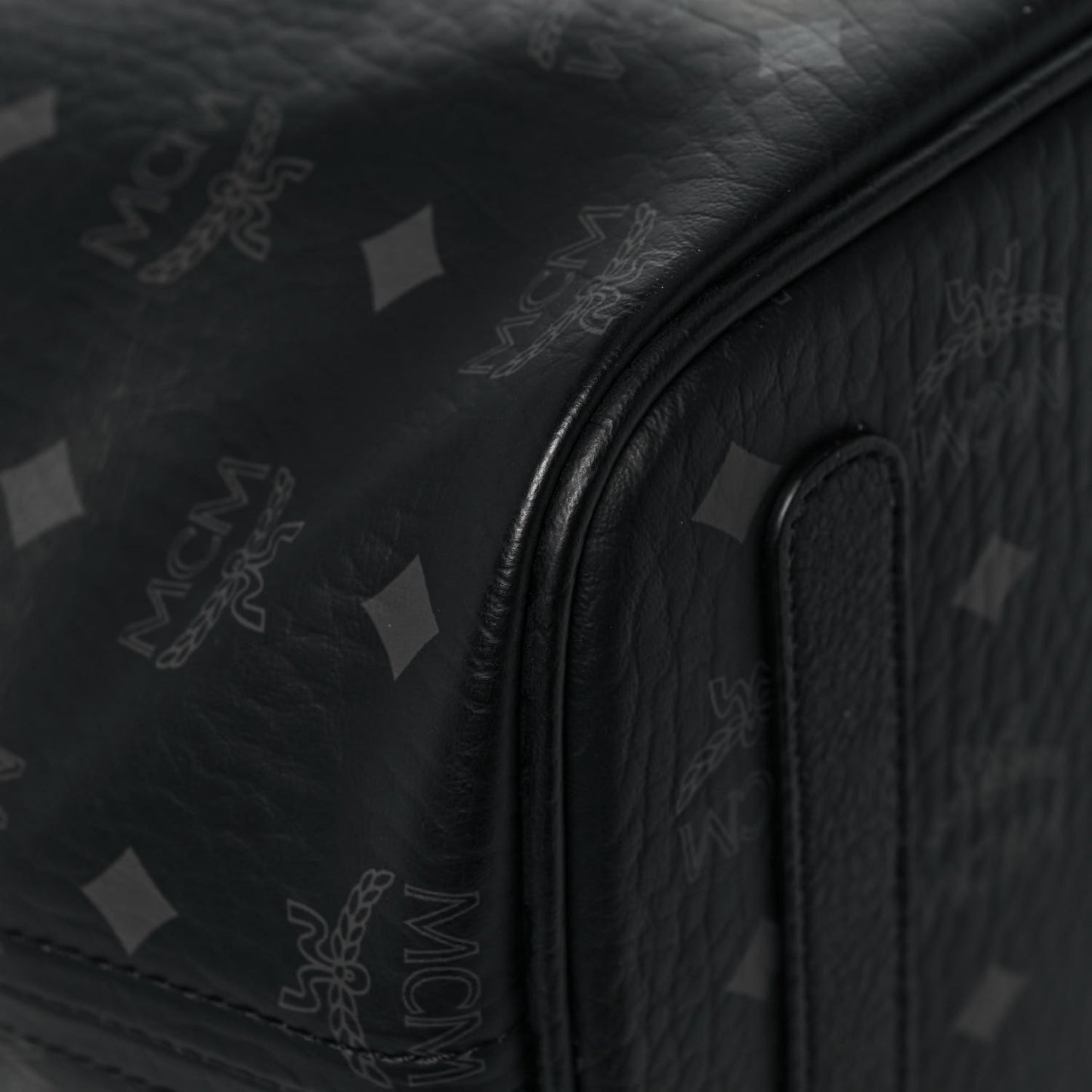 Visetos Medium Liz Reversible Shopper Tote Black