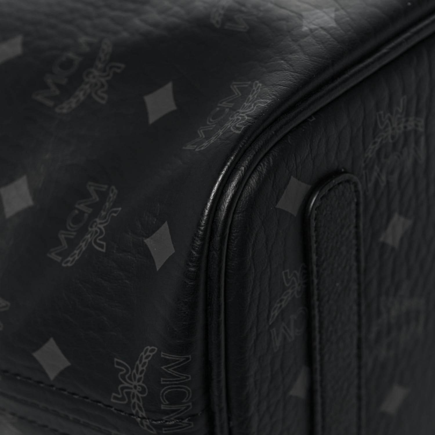 MCM Visetos Medium Liz Reversible Shopper Tote Black 10 of 20