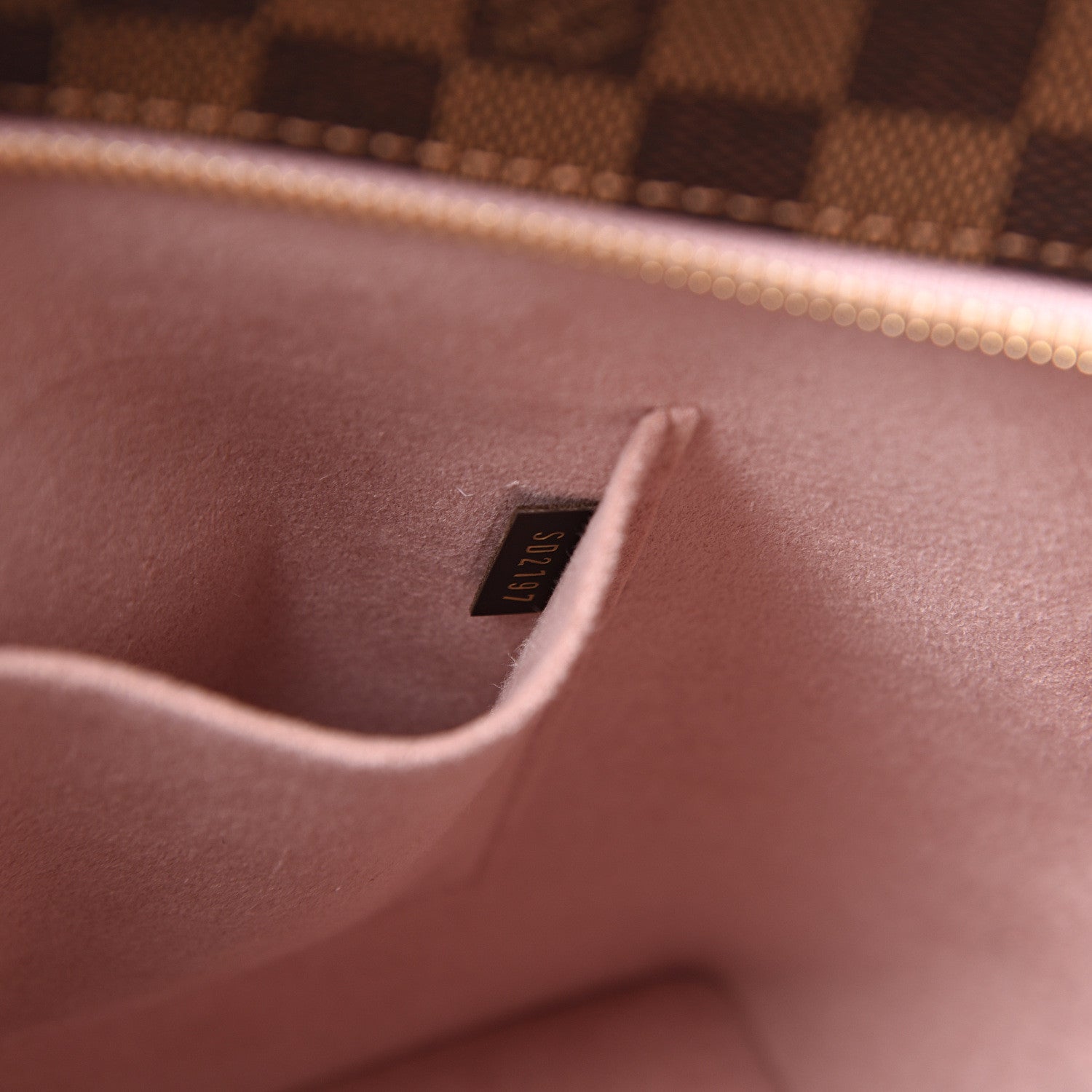 Louis Vuitton Damier Ebene Jersey Magnolia 7 of 13