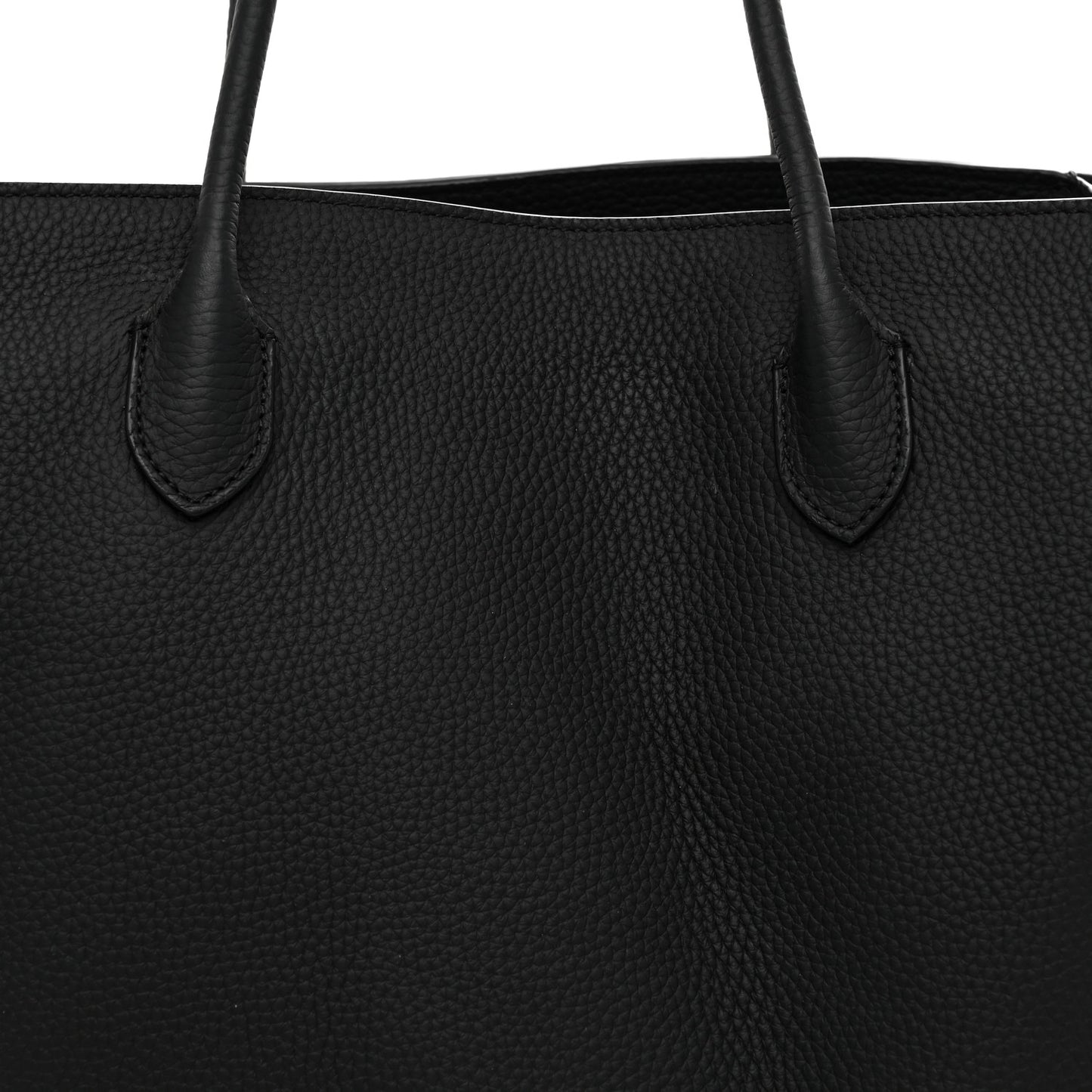 Matte Grained Calfskin Marlo 17 Black