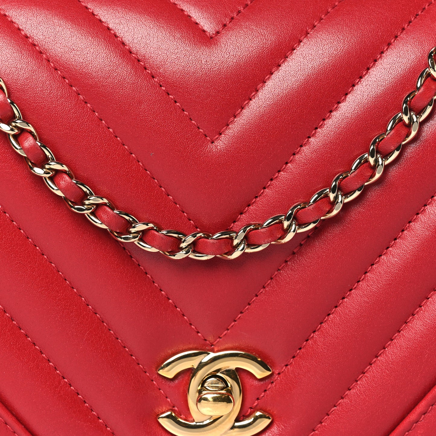 Calfskin Chevron Quilted Mini Statement Flap Red