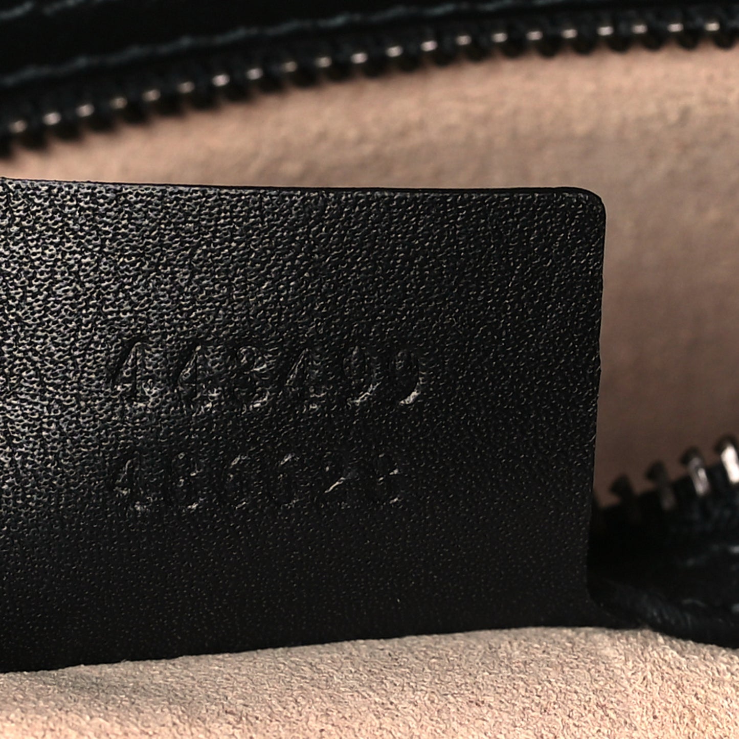 Calfskin Matelasse Medium GG Marmont Chain Shoulder Bag Black