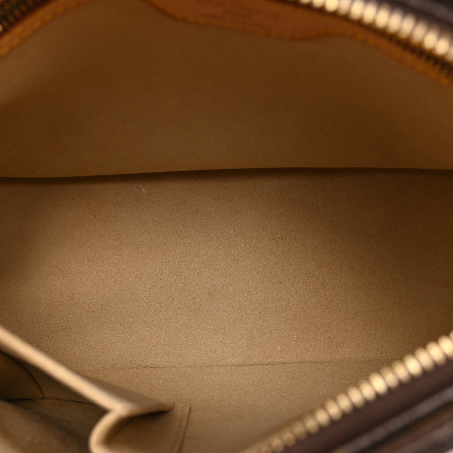 Louis Vuitton Monogram Looping MM 5 of 10