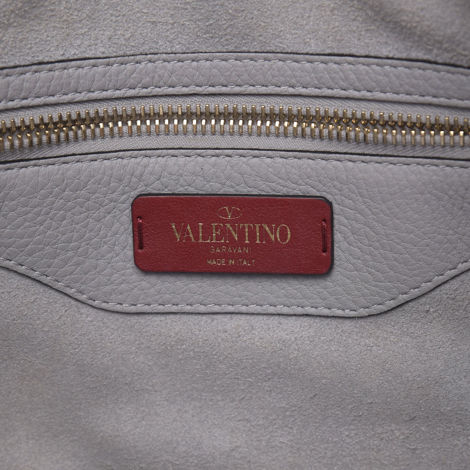 Valentino Garavani Grained Calfskin Rockstud Shoulder Tote Perla 7 of 12