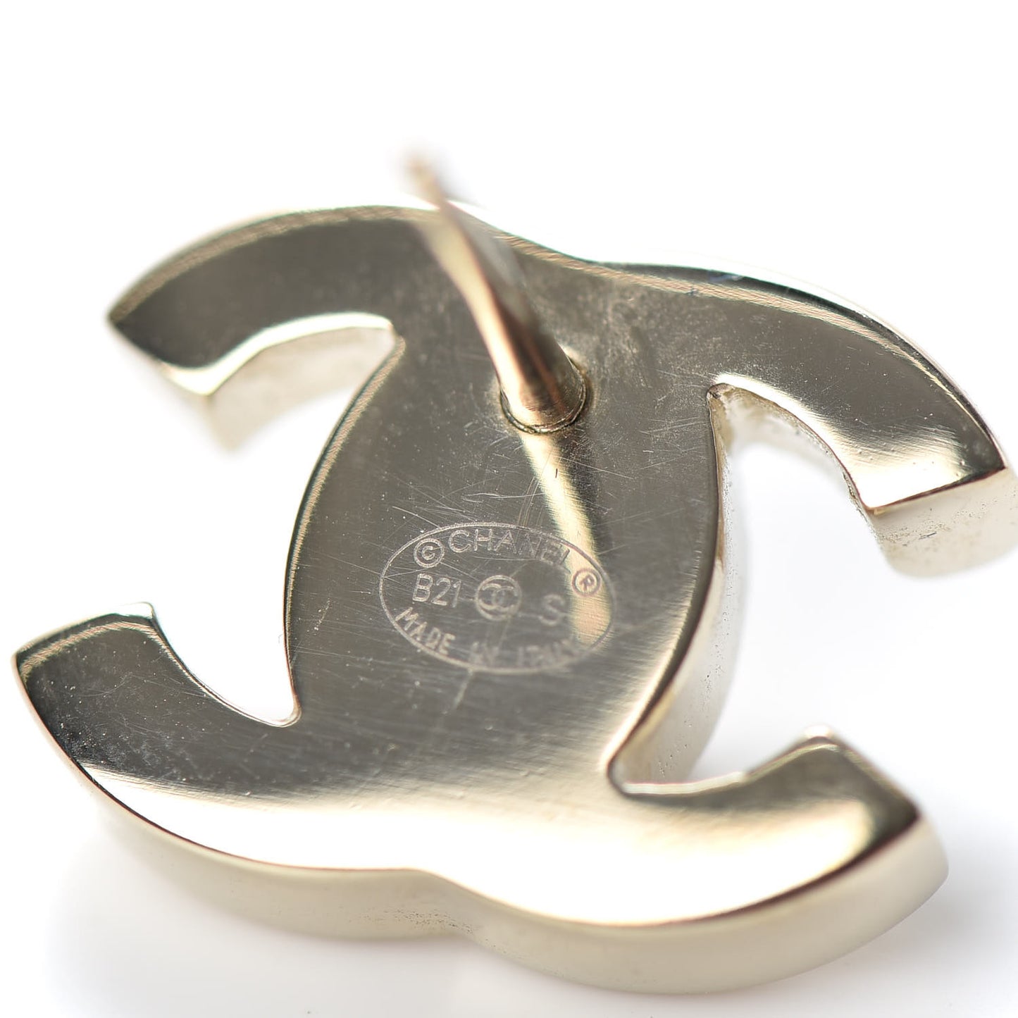 Metal CC Turnlock Earrings Gold