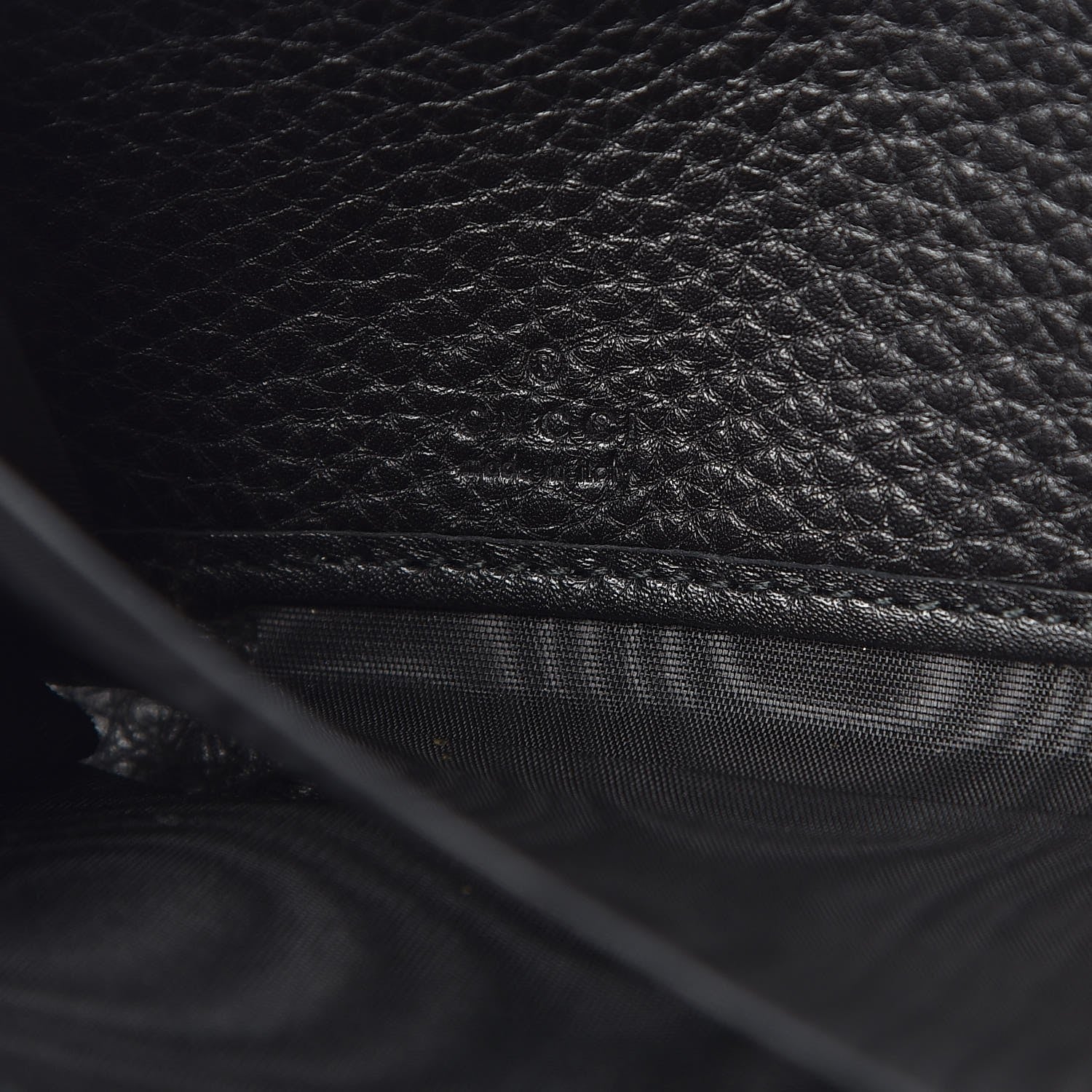 Gucci Pebbled Calfskin Soho Zip Around Wallet Black 6 of 8