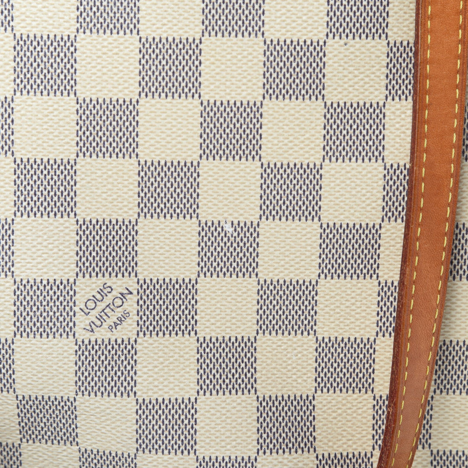 Louis Vuitton Damier Azur Totally MM 18 of 18
