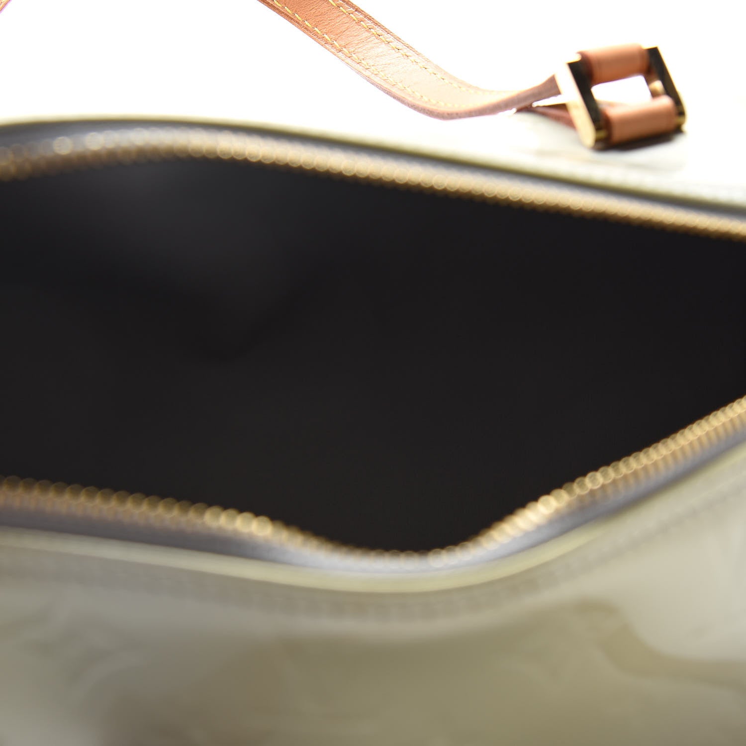 Louis Vuitton Vernis Bedford Silver 4 of 7