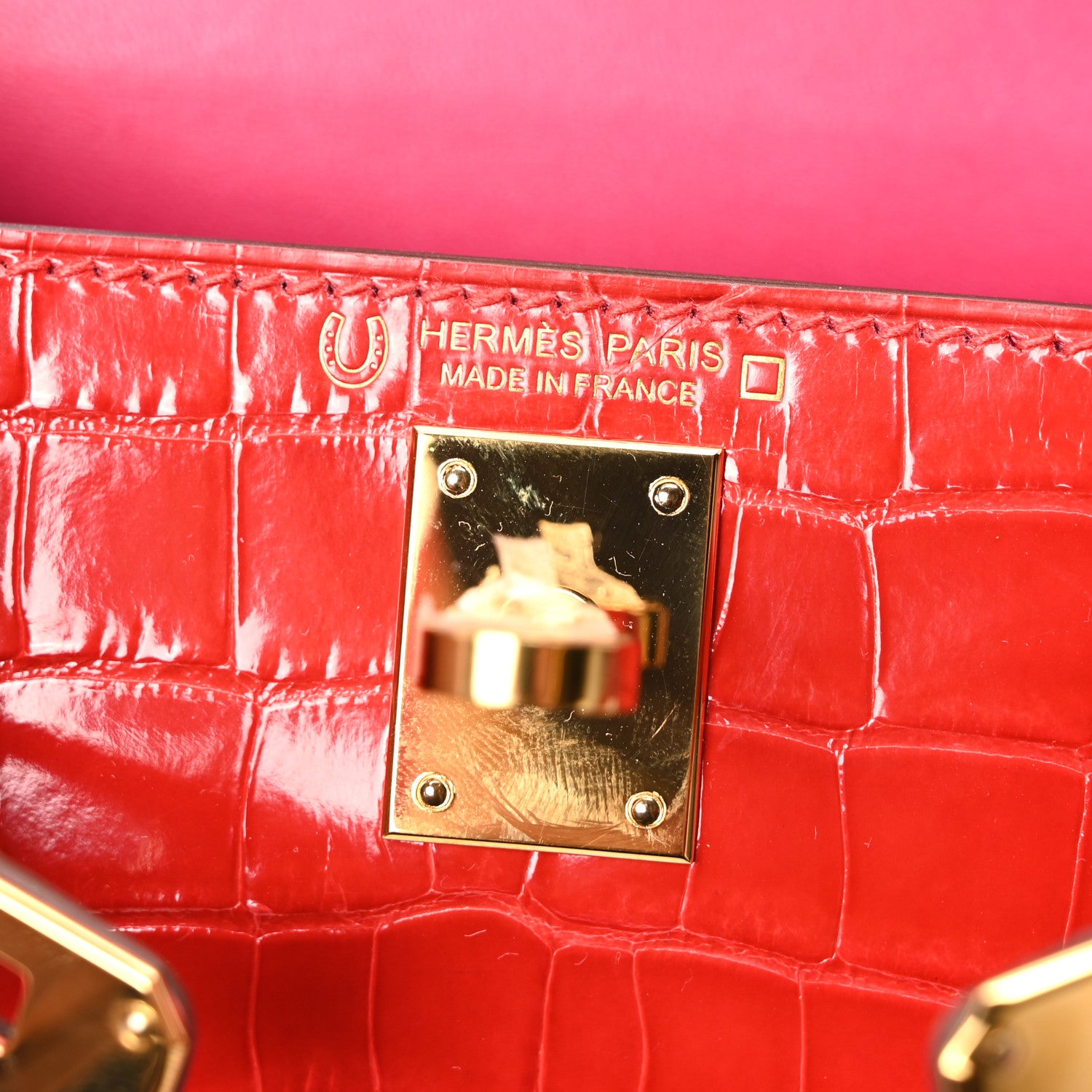 Hermes Shiny Alligator Horseshoe Mini Kelly Sellier 20 Rouge de