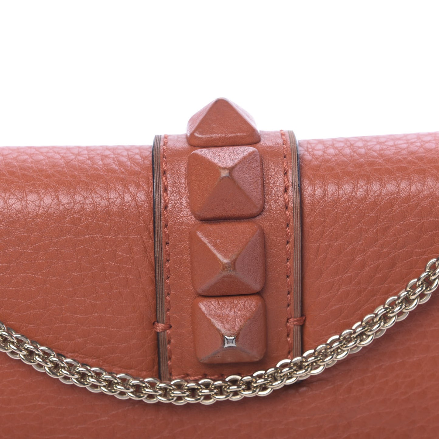Pebbled Calfskin Monochrome Medium Glam Lock Rockstud Flap English Red