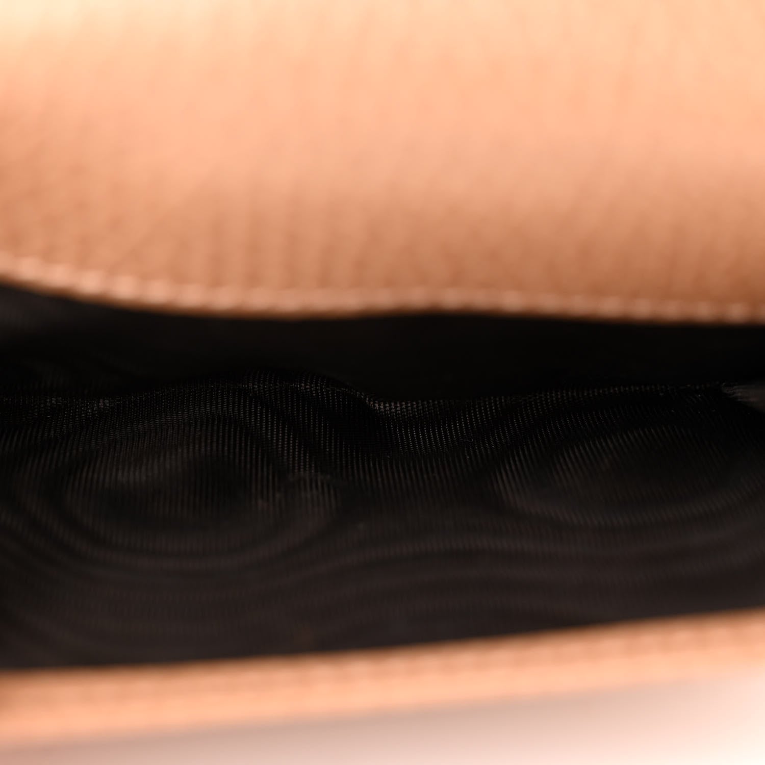 Gucci Dollar Calfskin Interlocking G French Wallet Camelia 5 of 11