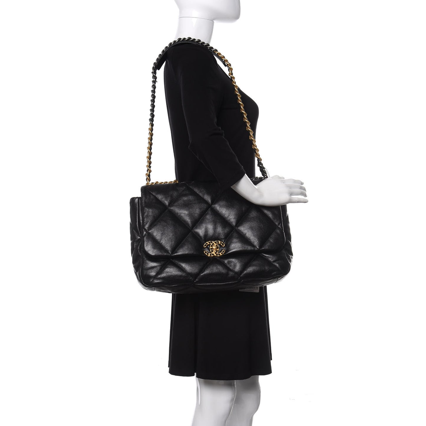 Lambskin Quilted Maxi Chanel 19 Flap Black