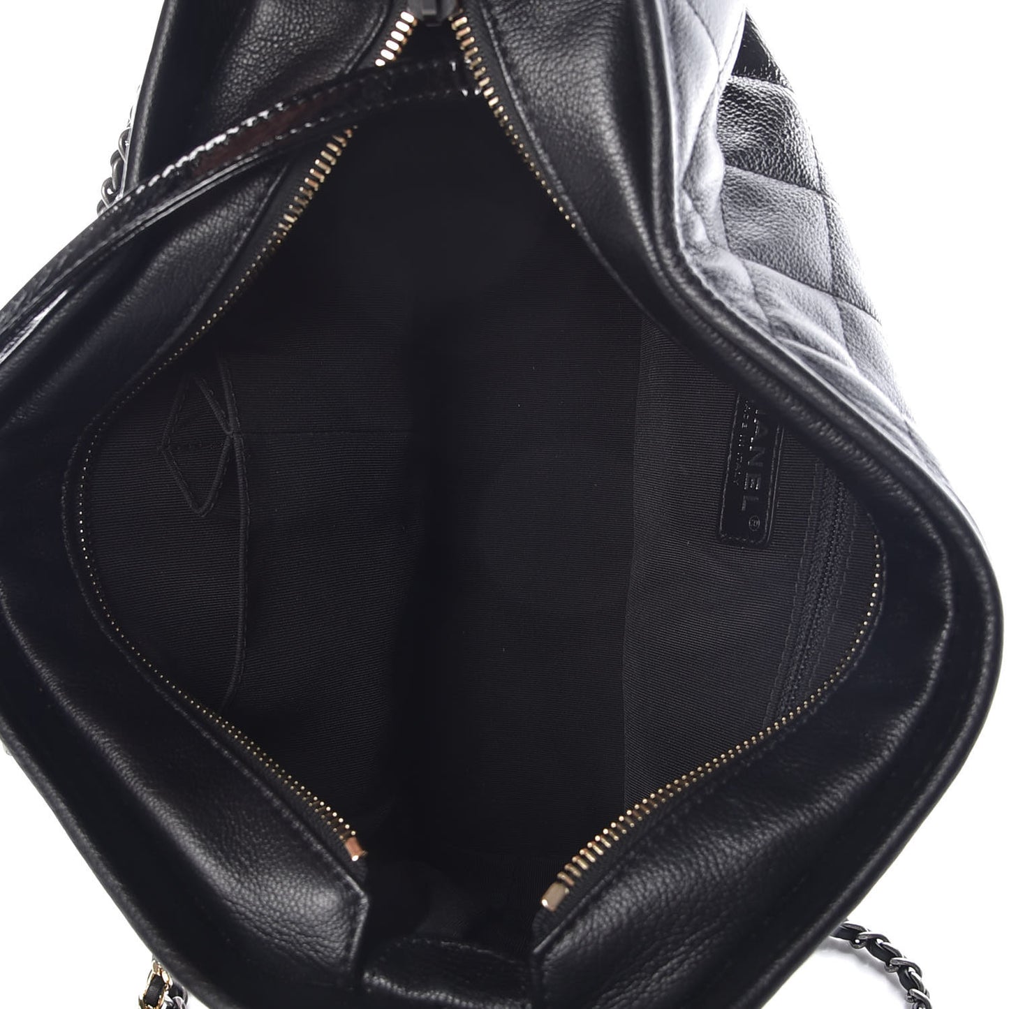 Patent Goatskin Quilted Medium Gabrielle Hobo Black