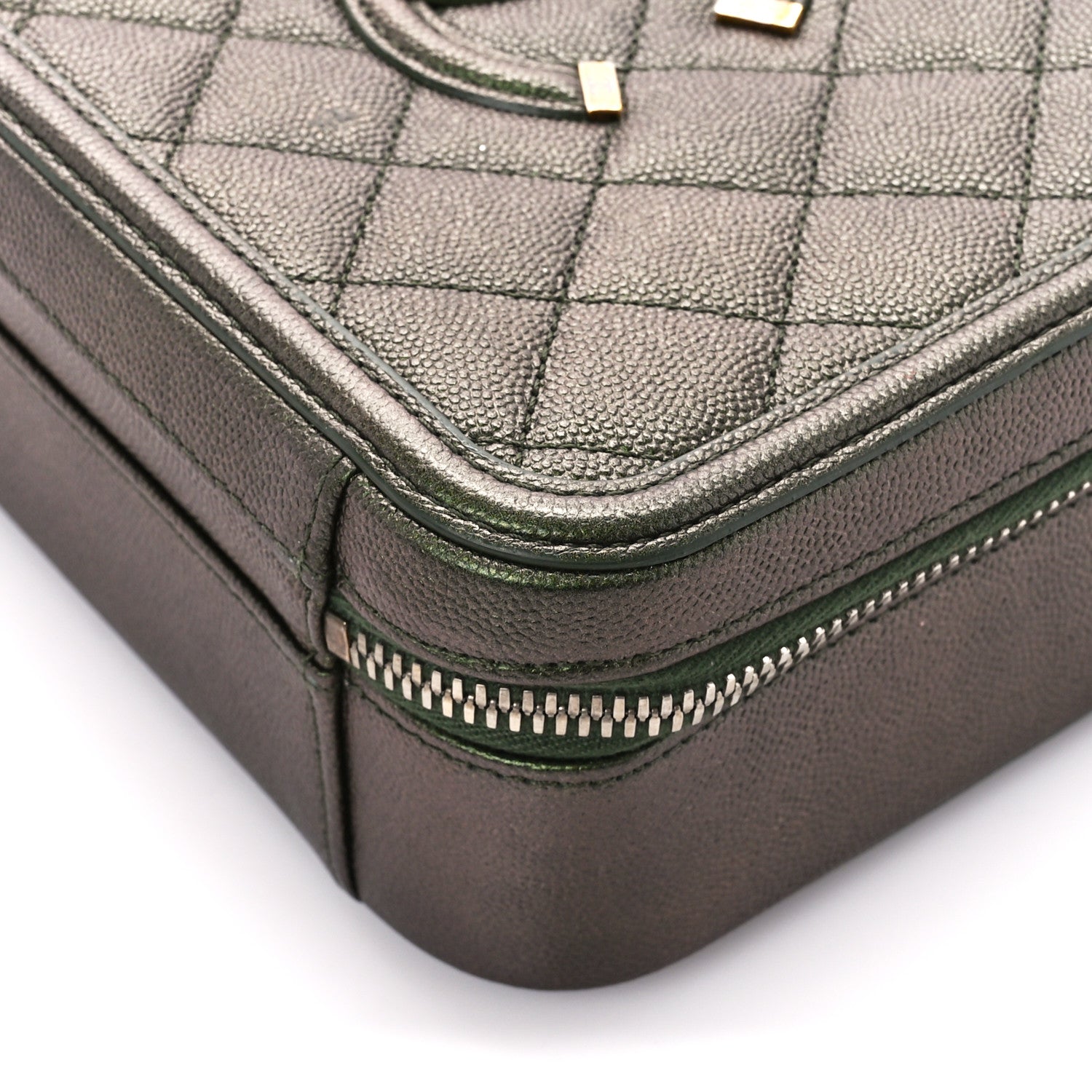Chanel Iridescent Caviar Quilted Medium CC Filigree Vanity Case Green 10 of 12