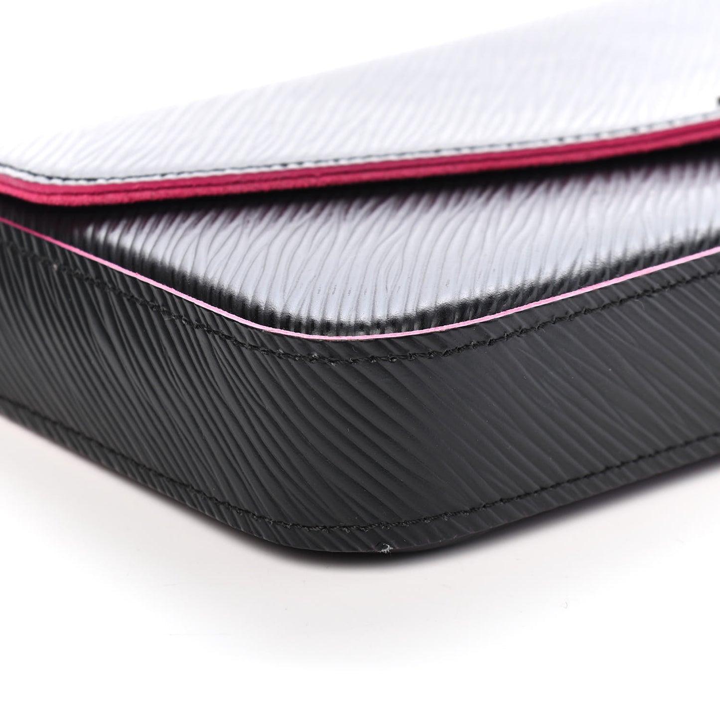 Epi Pochette Felicie Black Hot Pink