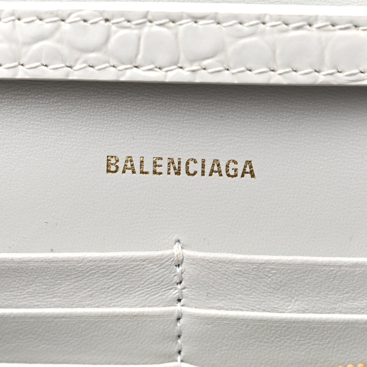 Shiny Calfskin Crocodile Embossed Hourglass Chain Bag White