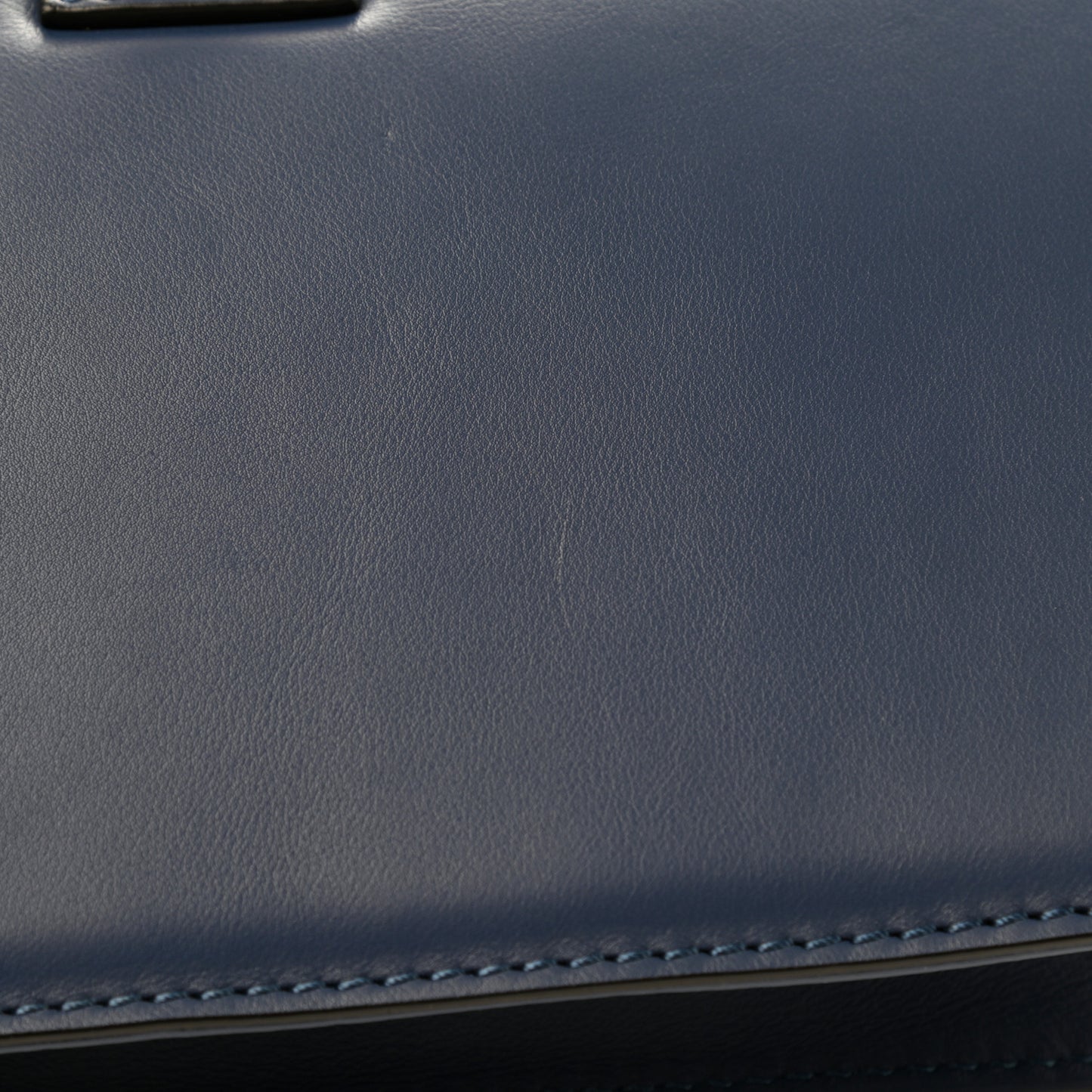 Vitello Medium Glam Lock Rockstud Flap Indigo