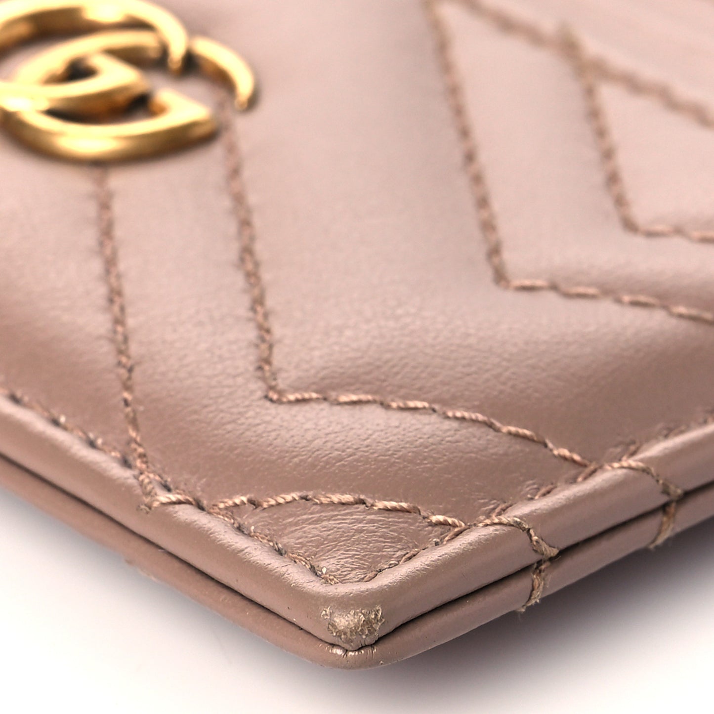 Calfskin Matelasse GG Marmont Card Holder Porcelain Rose