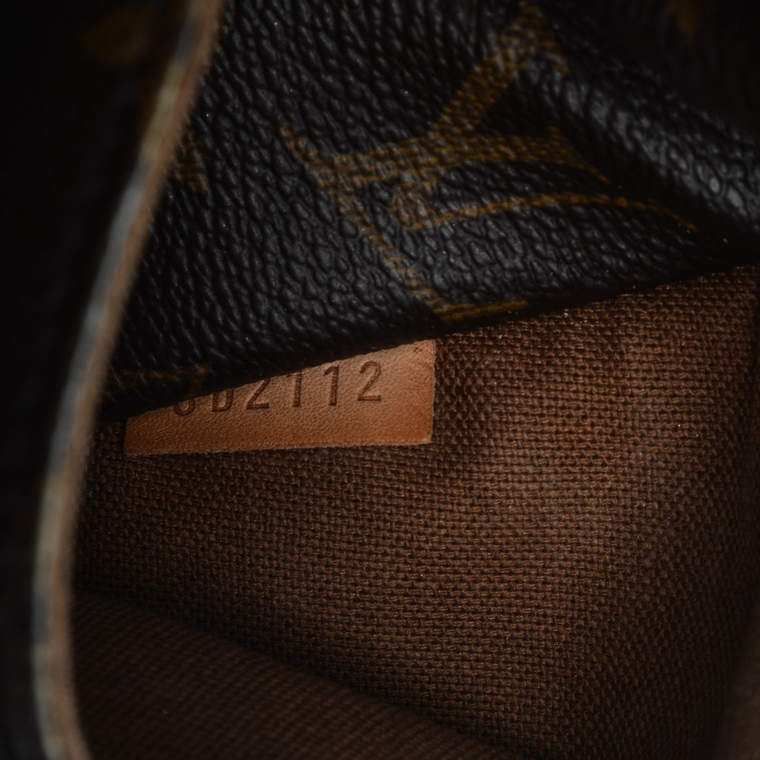 Louis Vuitton Monogram Totally PM 8 of 12