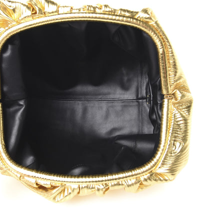Bottega Veneta Metallic Bark Calfskin Embossed The Pouch Oversized Clutch Oro 4 of 9