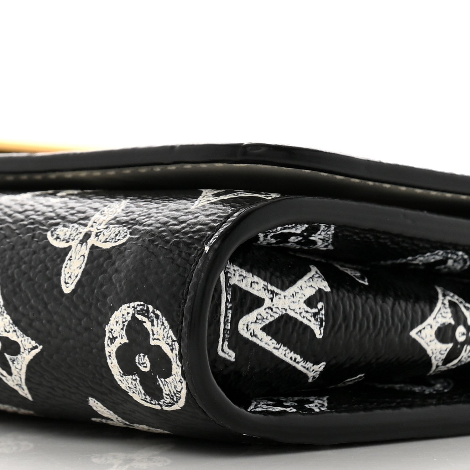 Louis Vuitton Catogram Twist Chain Wallet Black 10 of 11