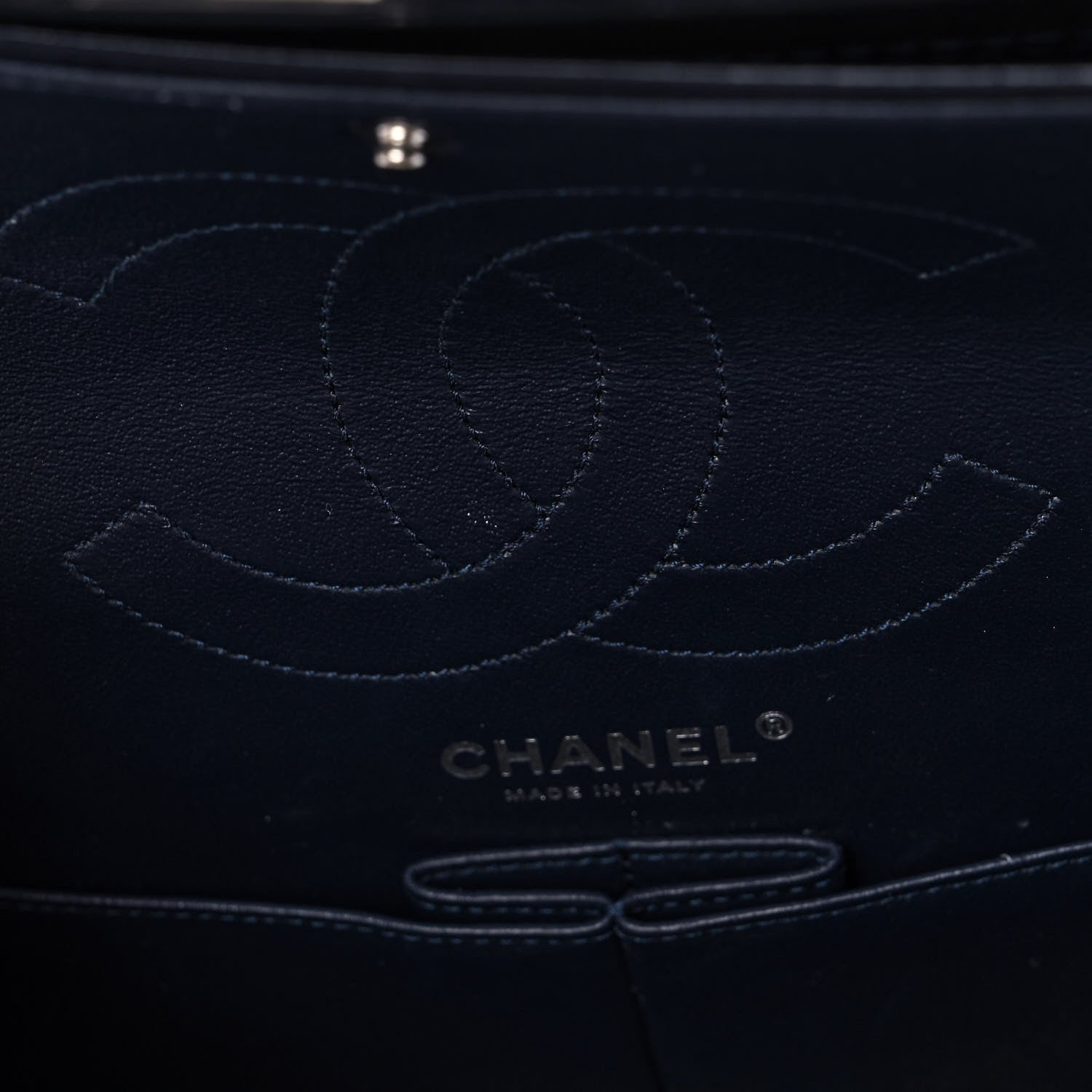 Chanel Distressed Patent Quilted 2.55 Reissue 225 Flap Navy 8 of 16