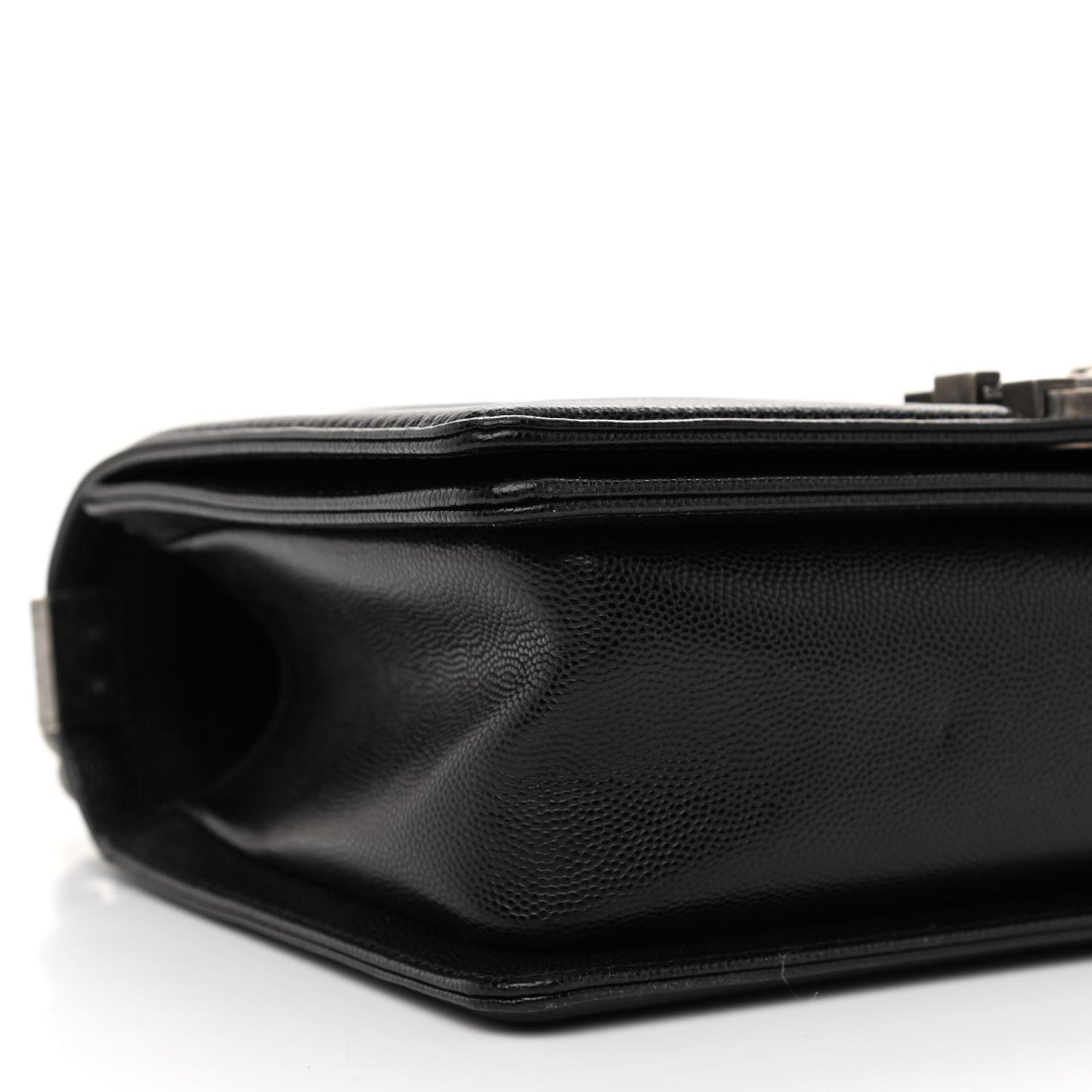 Caviar Quilted Medium Boy Flap Black