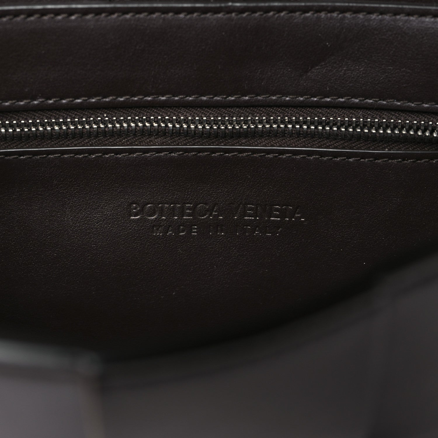 Bottega Veneta Calfskin Maxi Intrecciato Versatile Cassette Bag Brown 6 of 10