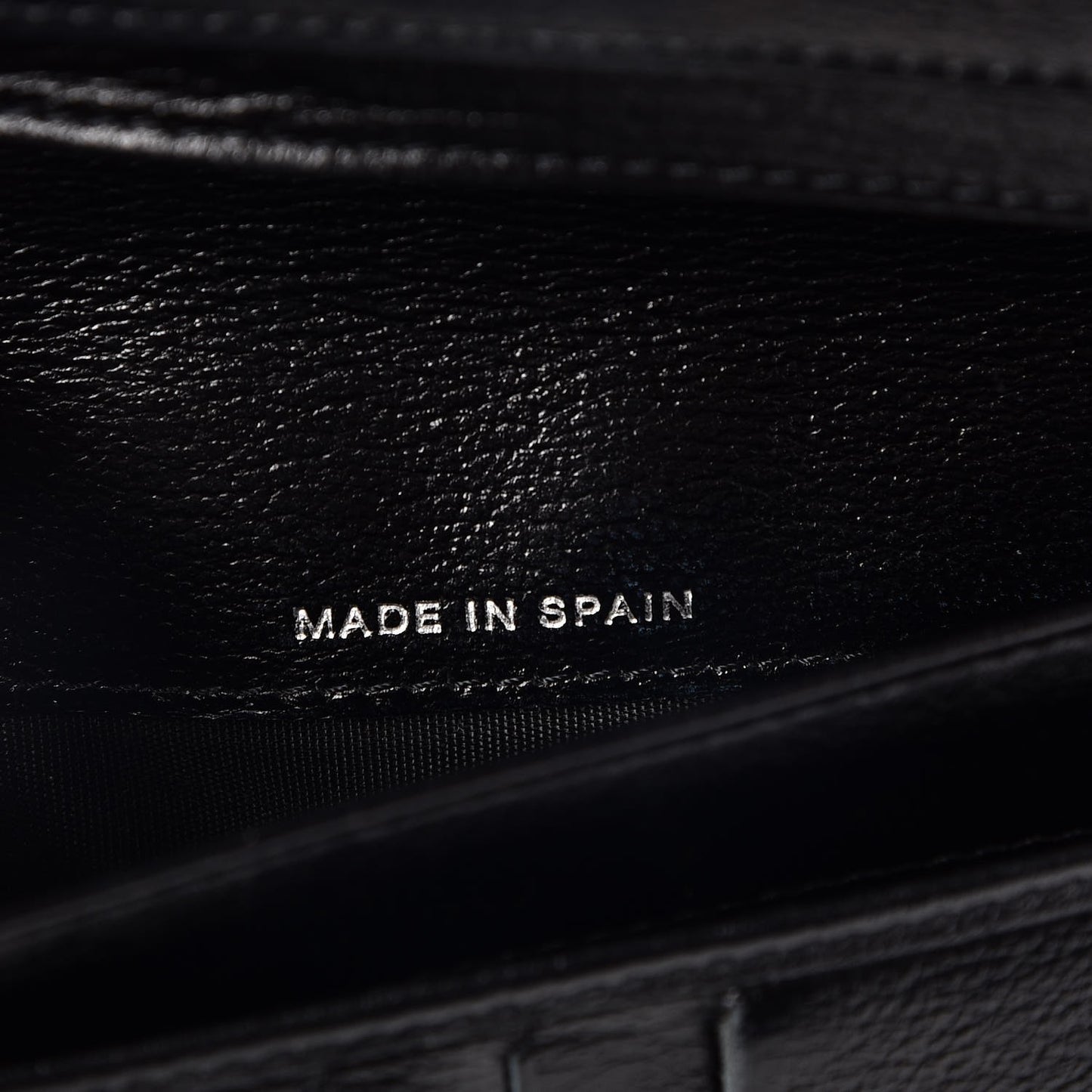 Goatskin Camellia Embossed Yen Wallet Black