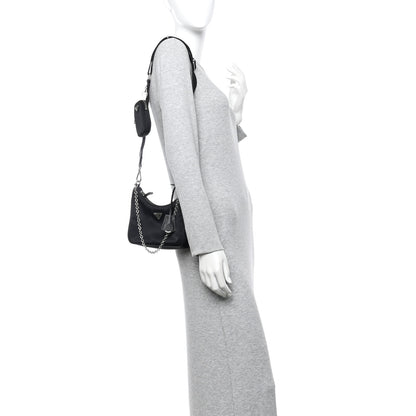 Prada Nylon Re-Edition 2005 Shoulder Bag Black 2 of 10