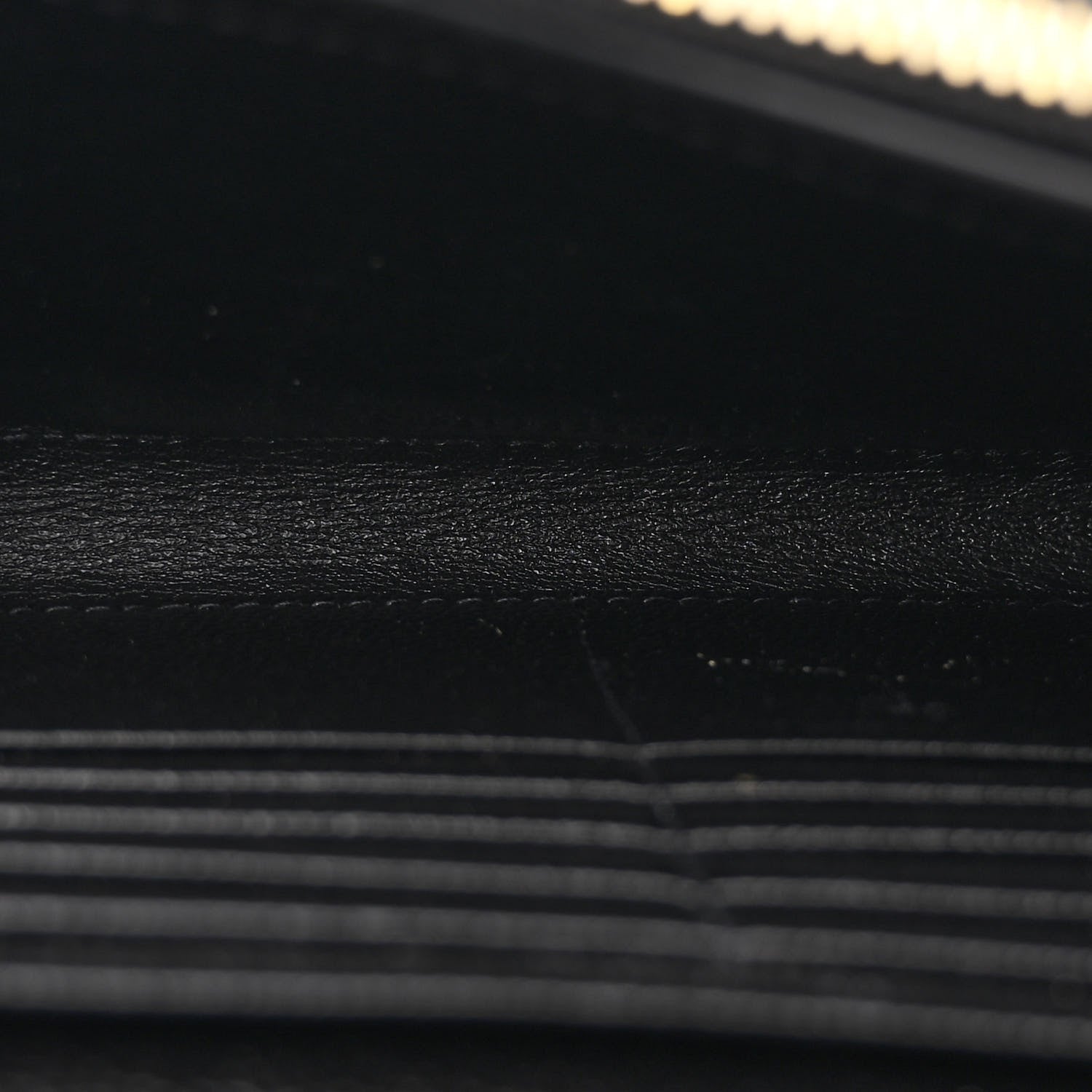 Saint Laurent Grain De Poudre Matelasse Chevron Monogram Chain Wallet Black 6 of 12