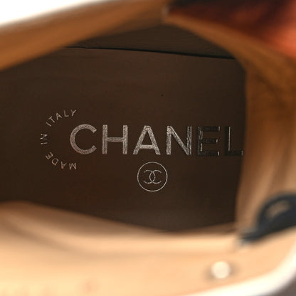 Chanel Patent Suede Lace Up Chain Boots 39 White Black 8 of 9