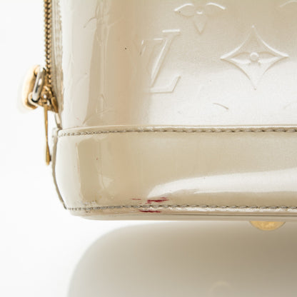 Louis Vuitton Vernis Alma GM Blanc Corail 9 of 15