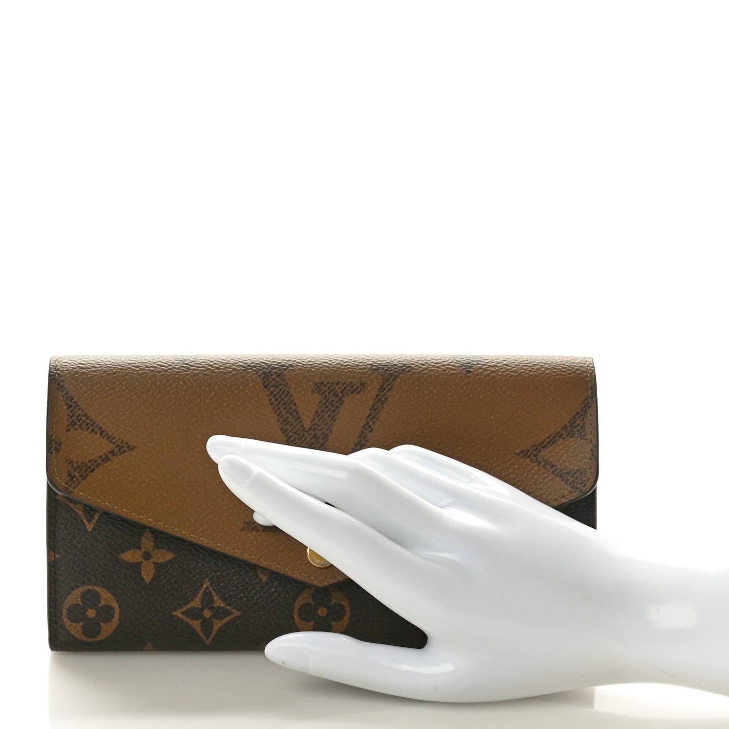 Reverse Monogram Giant Sarah Wallet