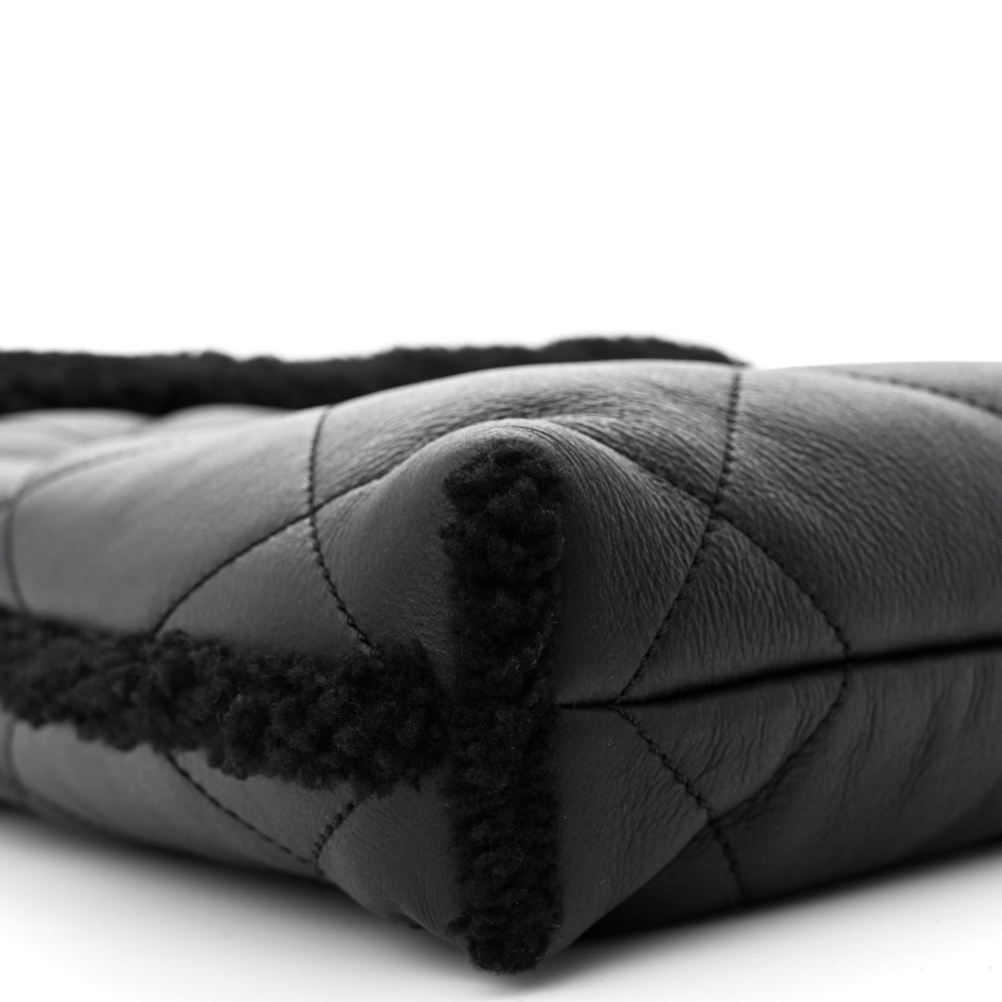 Shearling Aged Lambskin Quilted Small Chanel 22 Black