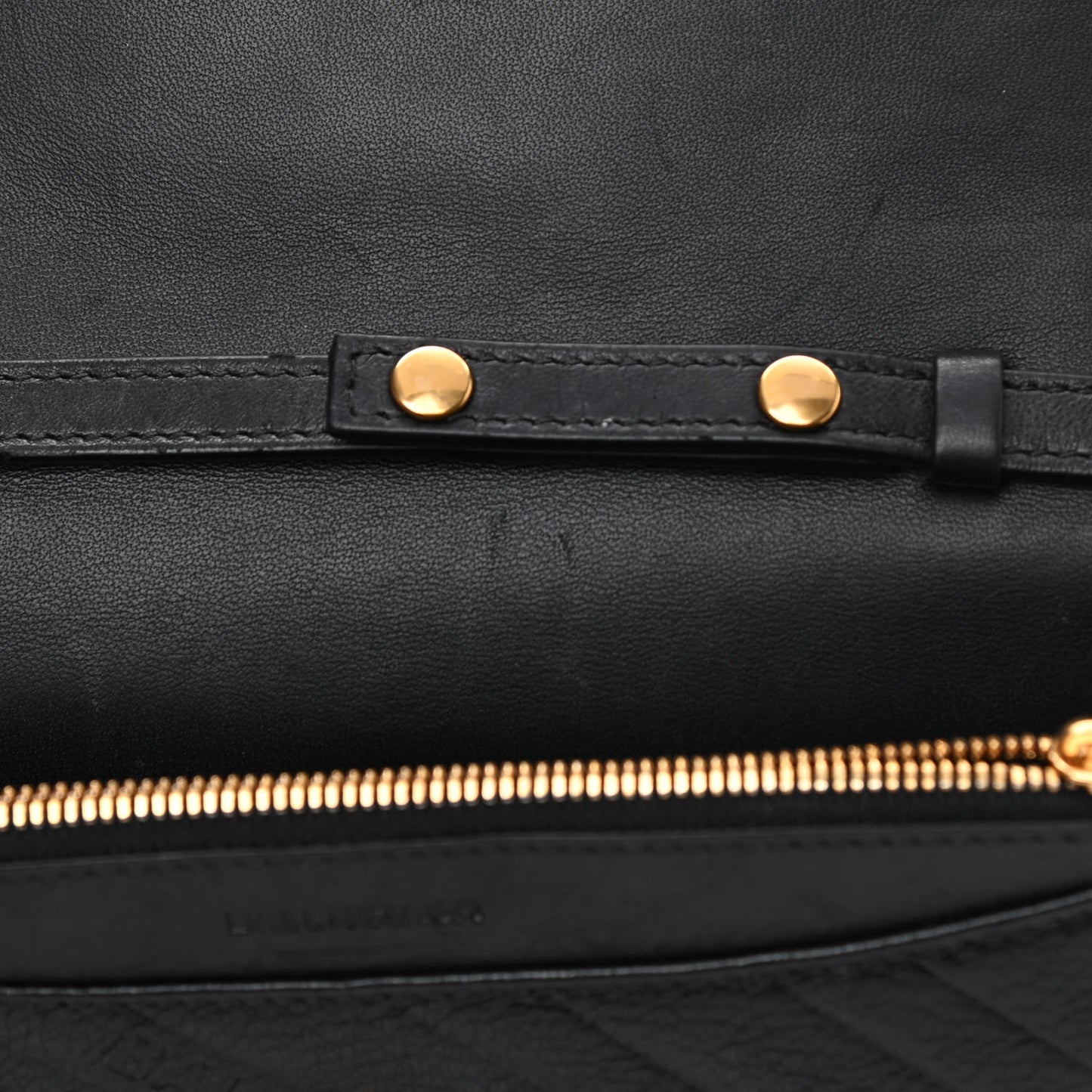 Shiny Goatskin Logo Embossed BB Wallet On Chain Black