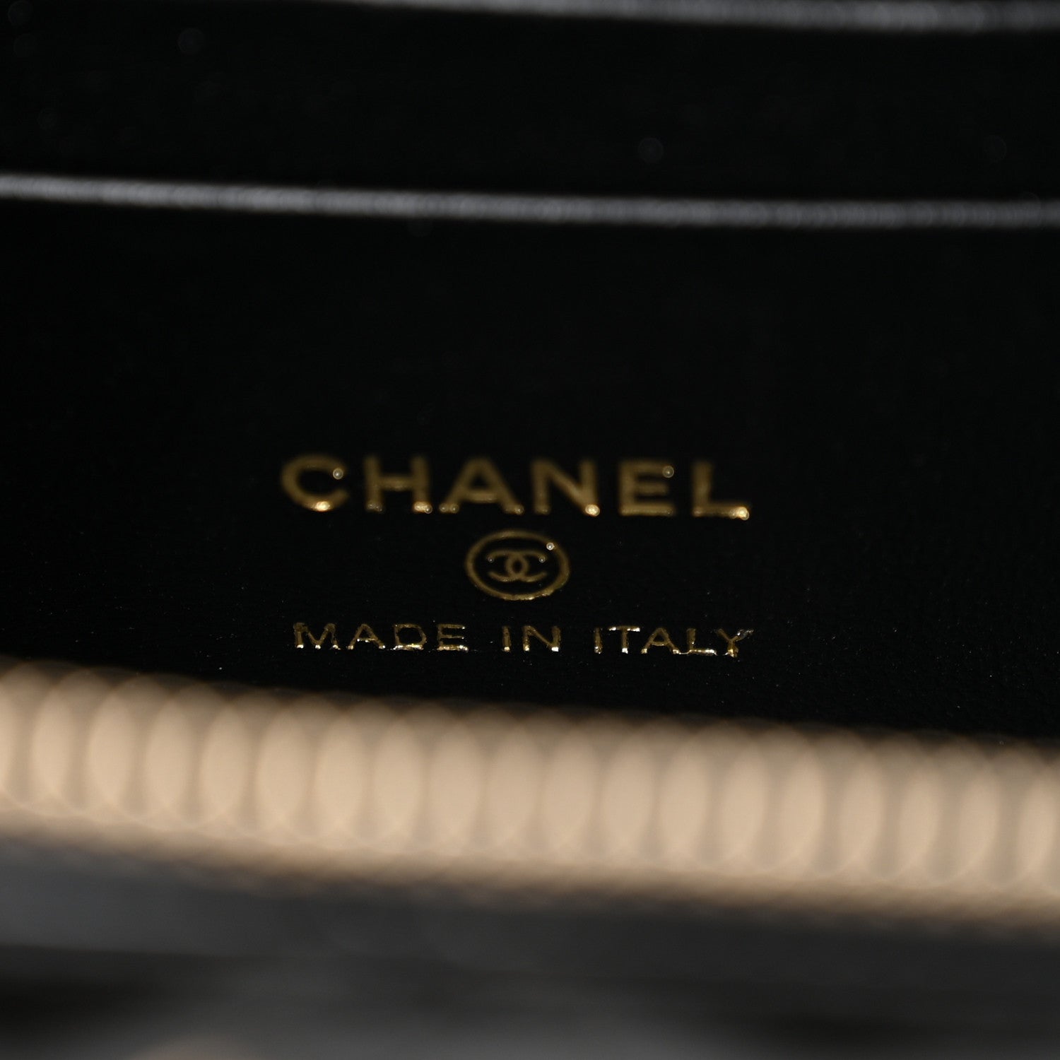 Chanel Patent Quilted Pick Me Up Vanity Case Black 6 of 11
