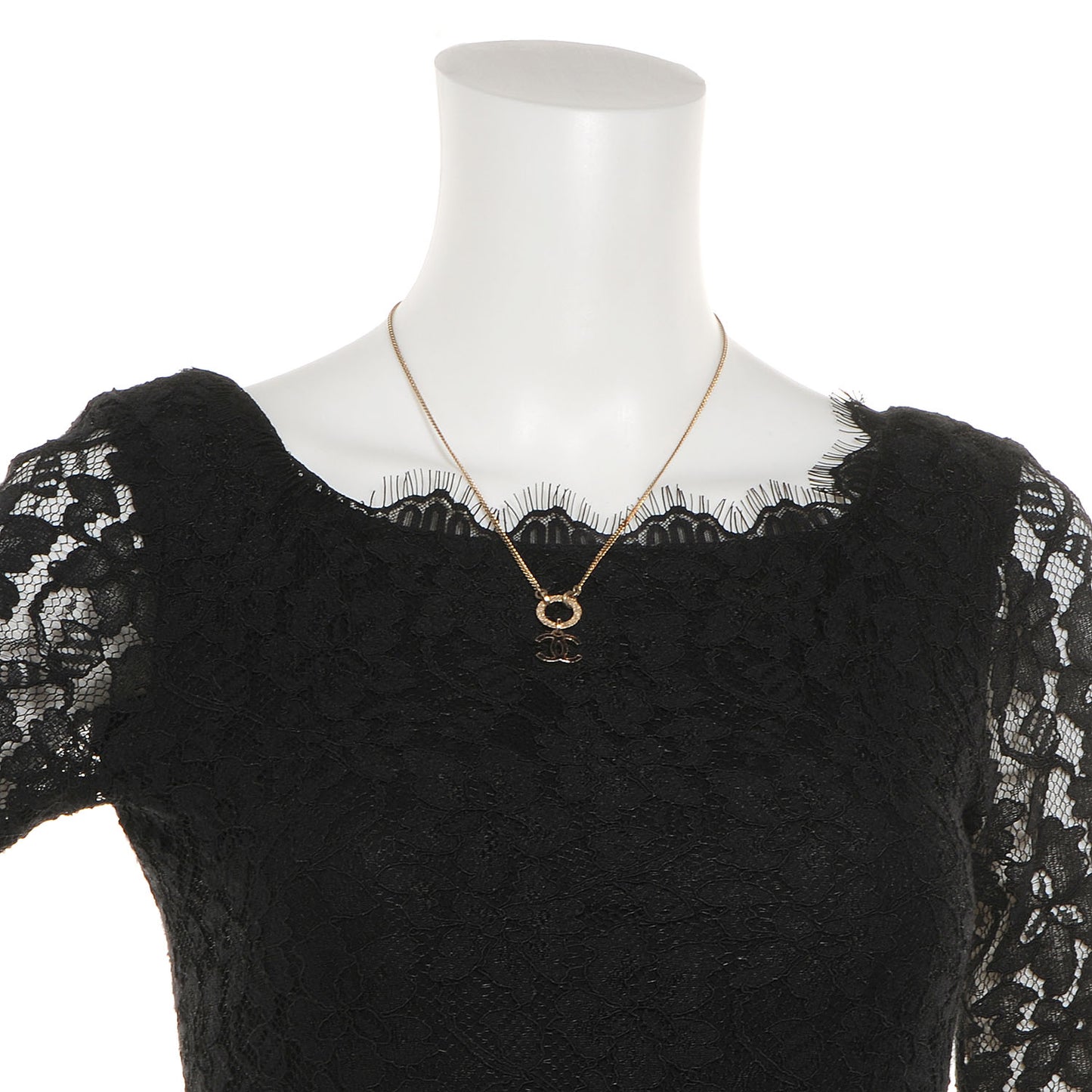 Textured Ring Enamel CC Necklace Black