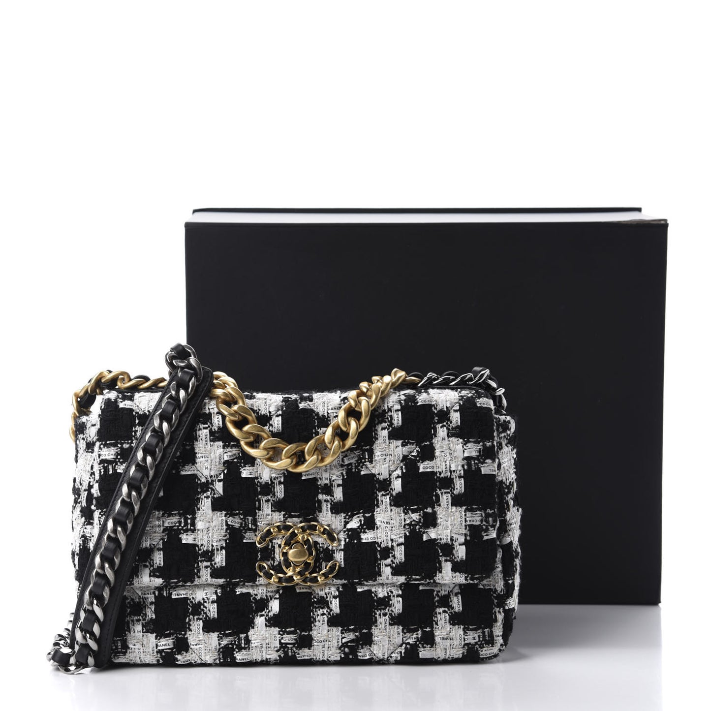 Tweed Quilted Medium 19 Flap Black Ecru White