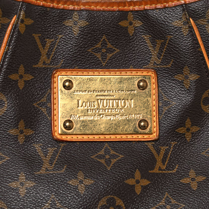 Louis Vuitton Monogram Galliera PM 6 of 26