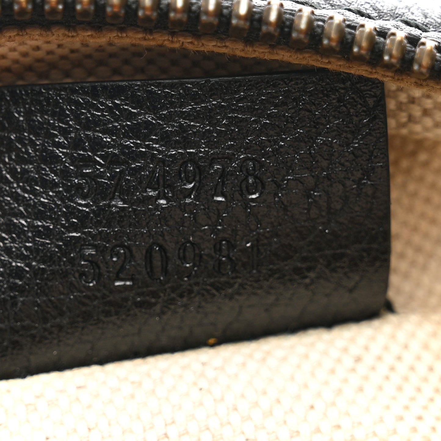 Velvet GG Monogram Textured Calfskin Round Shoulder Bag Red Cipria Black