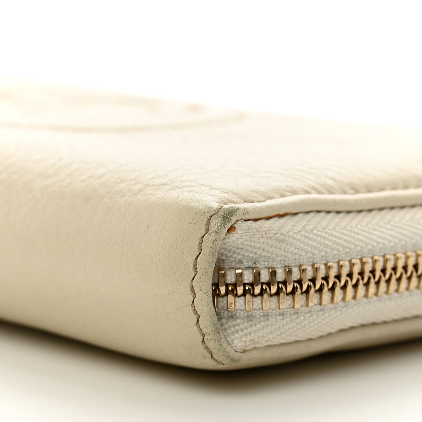 Pebbled Calfskin Soho Zip Around Wallet Off White