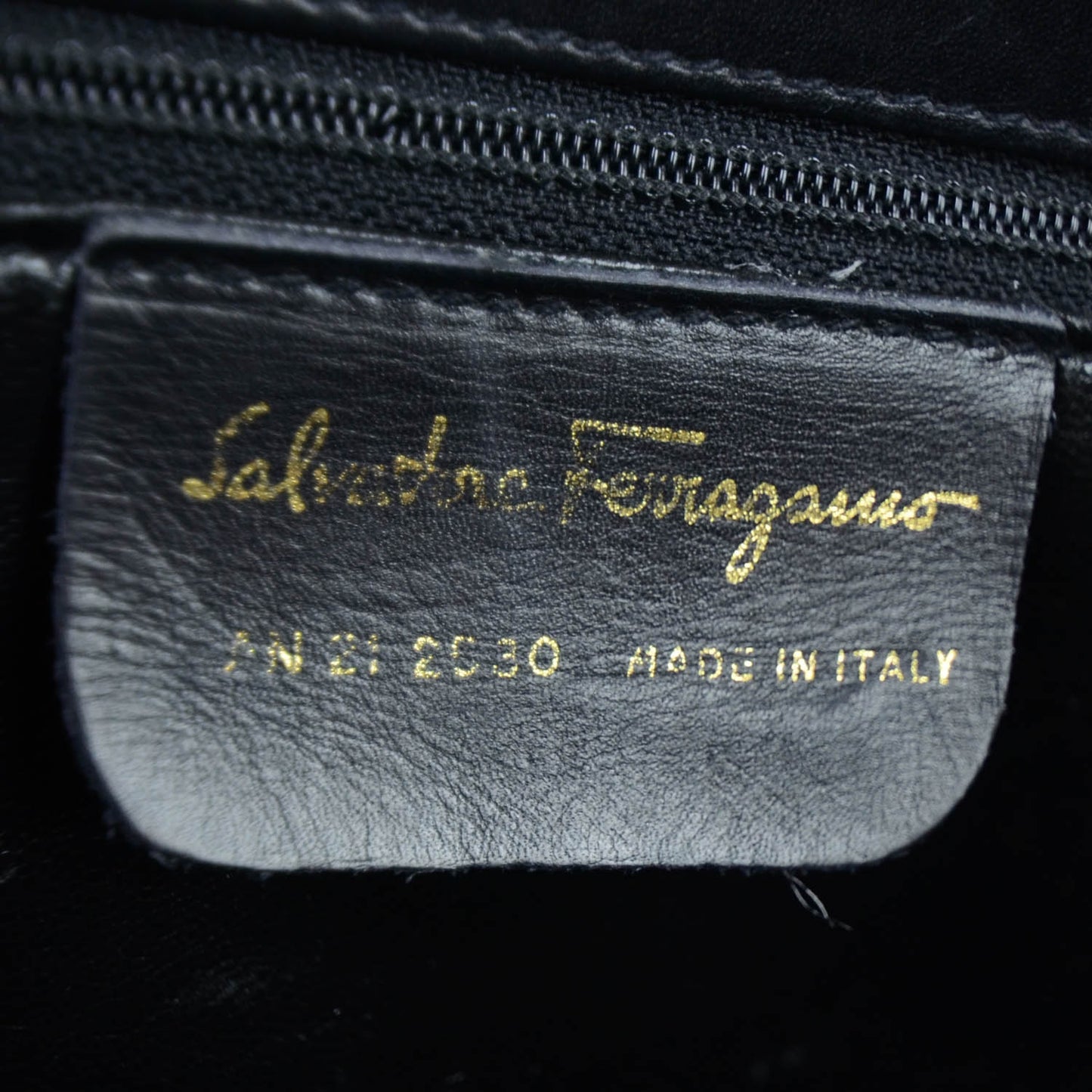 SALVATOREFERRAGAMOLeatherToteBlack