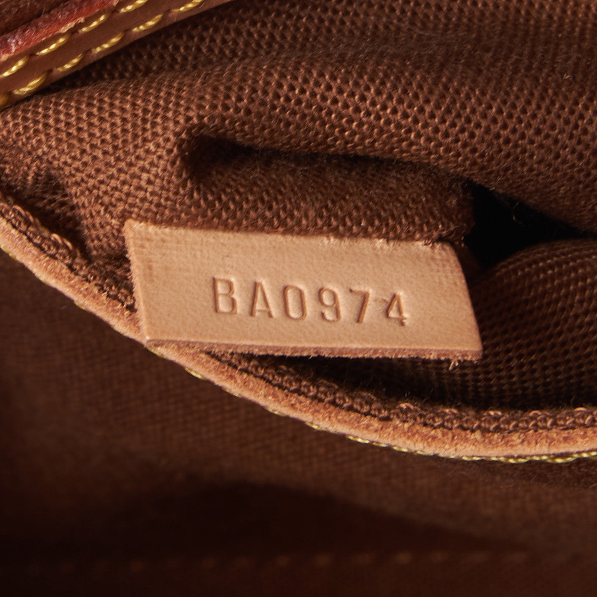 Louis Vuitton Monogram Alma PM 8 of 8