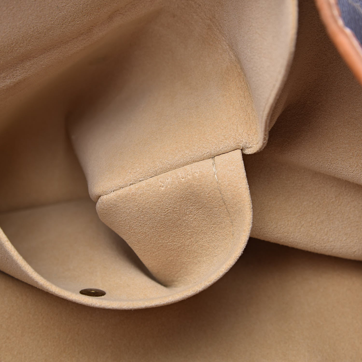 Louis Vuitton Monogram Galliera GM 7 of 15