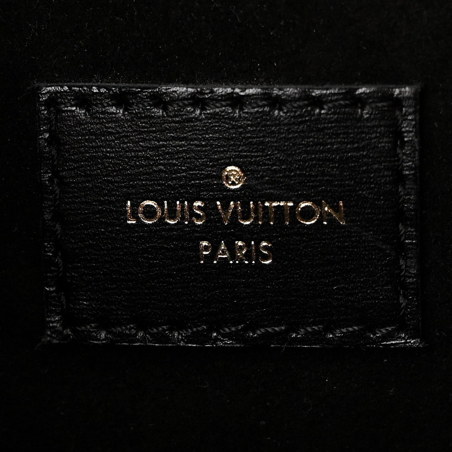 Reverse Monogram Pochette Metis