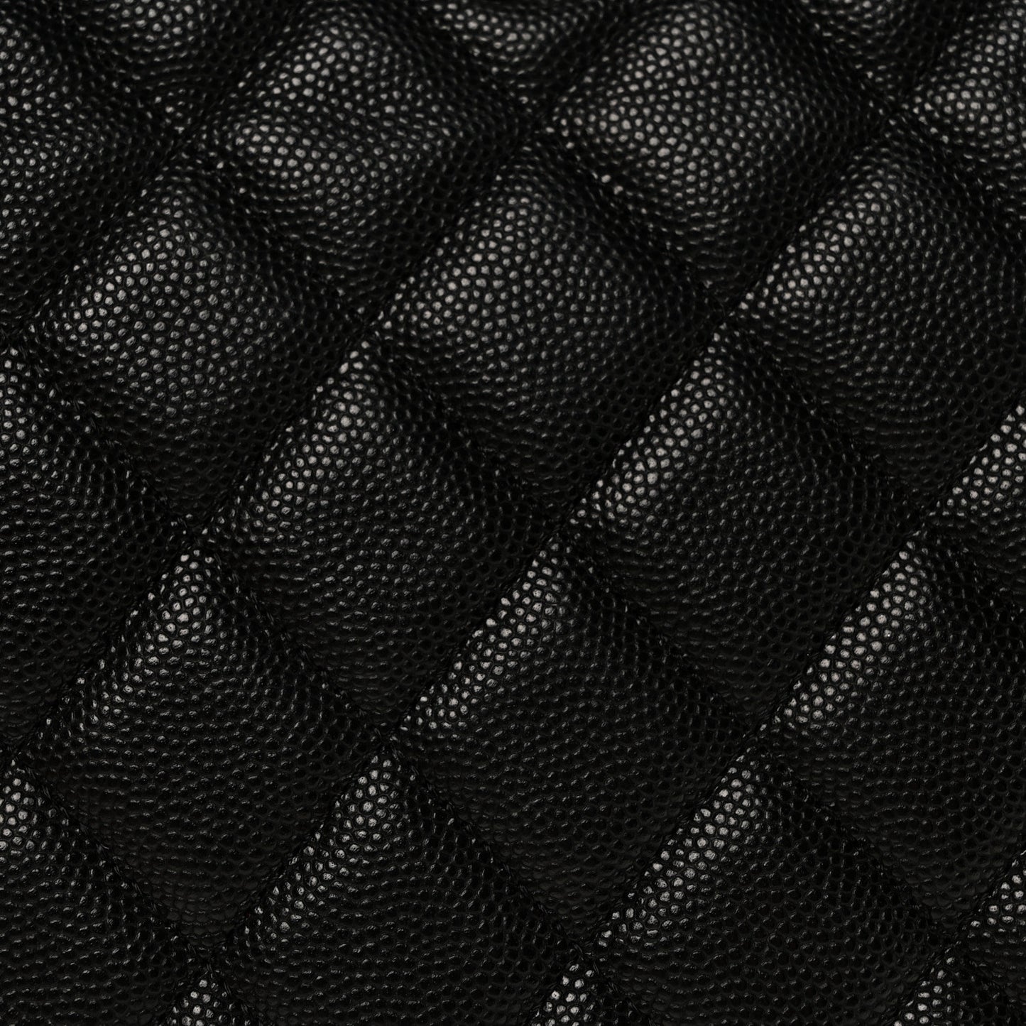 Caviar Quilted Medium Cosmetic Case Black
